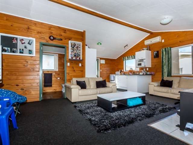 10 Bamfield Street 10920_2