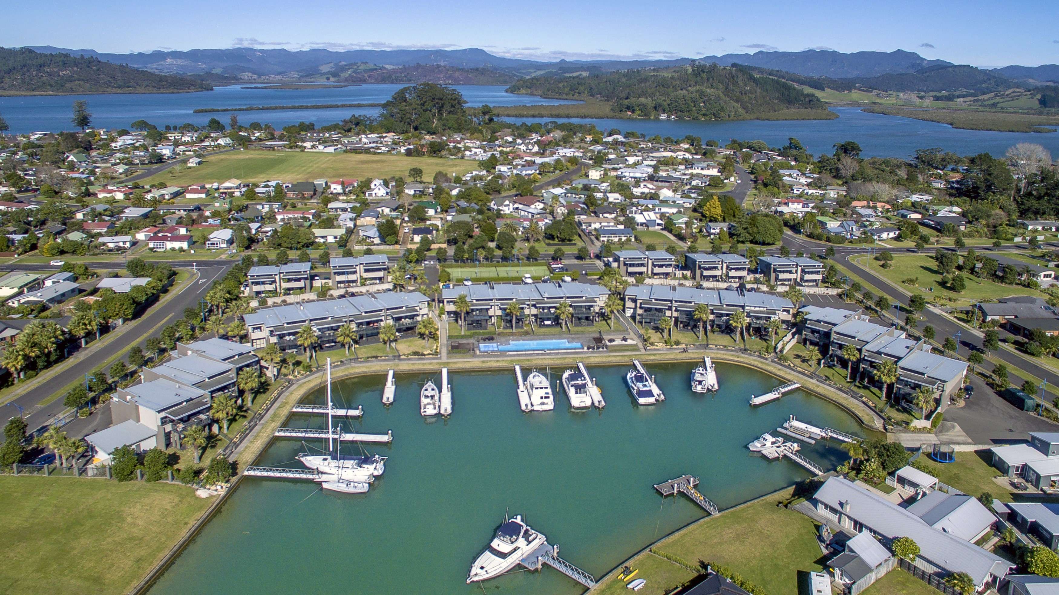 Stunning Upmarket Waterfront Apartments image