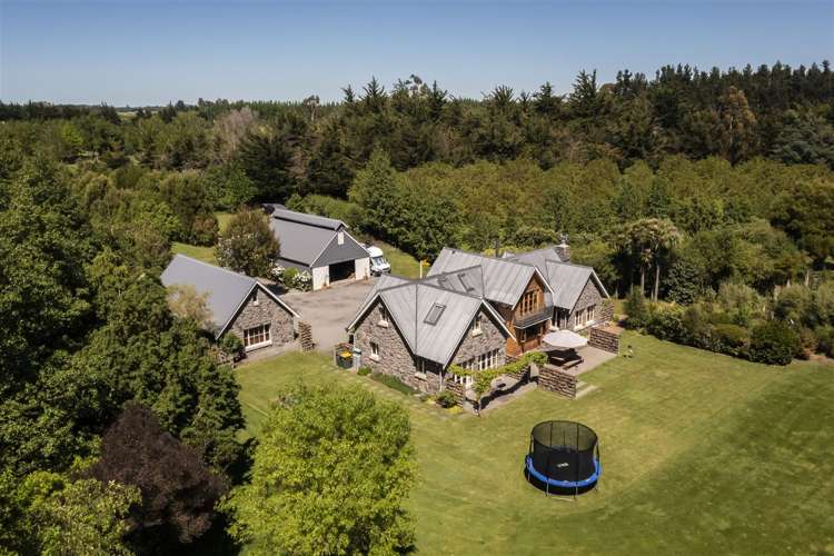 407 Halkett Road West Melton_43