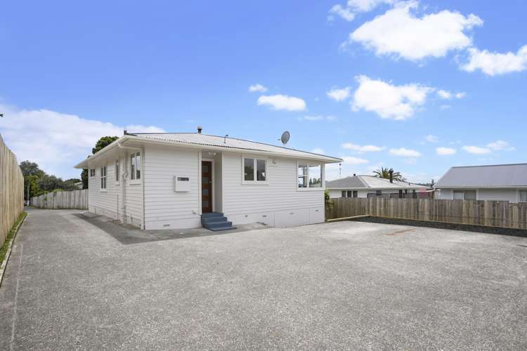 19 Fairclough Road Beach Haven_18