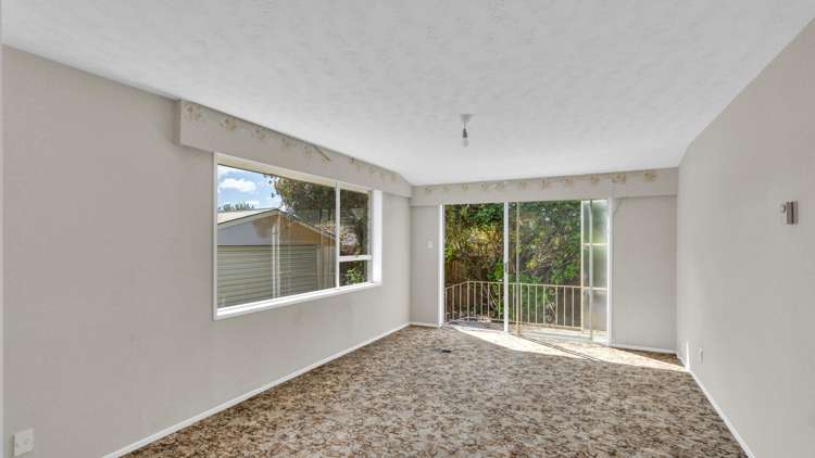 149B Gayhurst Road Dallington_5