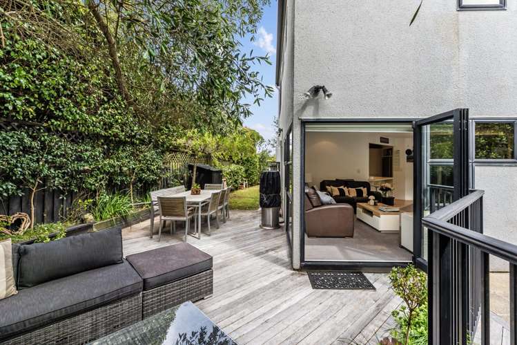 2/27 Martin Avenue Remuera_4