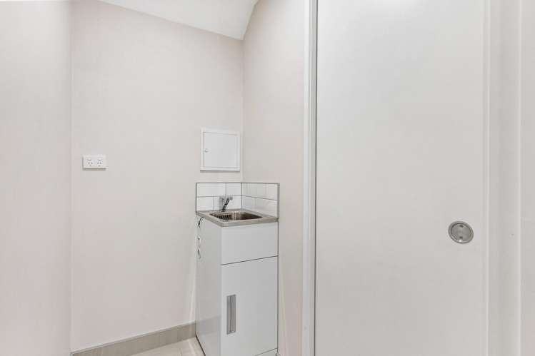 7B Range View Road Mount Albert_6