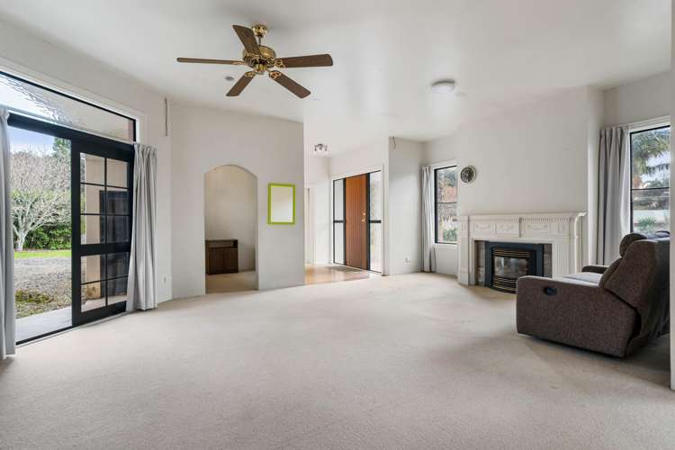 1 Governors Heights Whangamata_10
