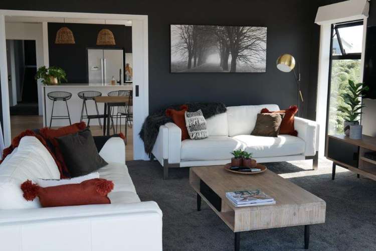 39 Meadowbank Drive Belmont_1