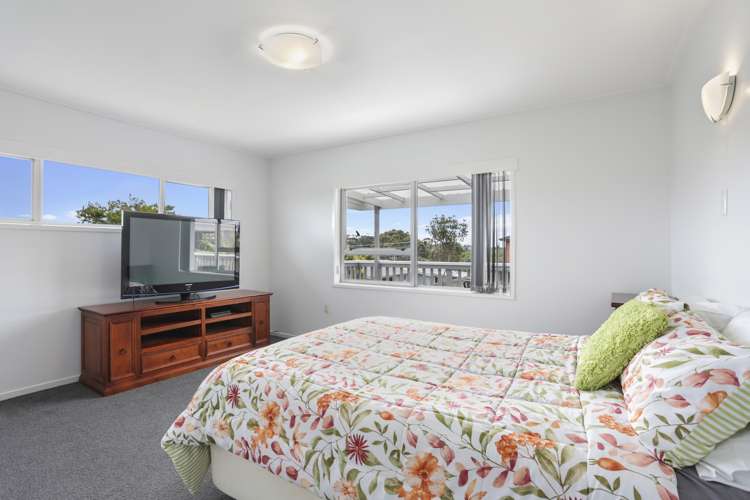 6 Taioma Crescent Te Atatu Peninsula_12