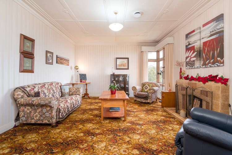 36 Easther Crescent Kew_11