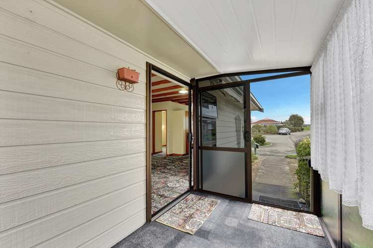 13 Dellwood Green Richmond_5