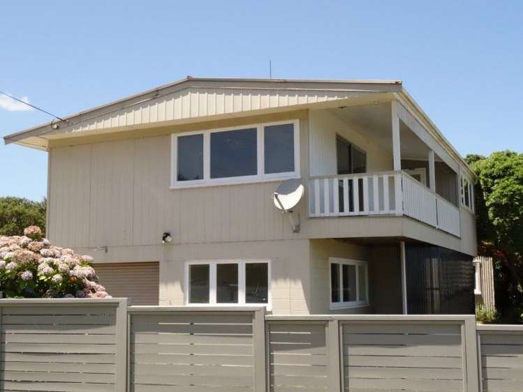 4 Eames Crescent Te Mata_1