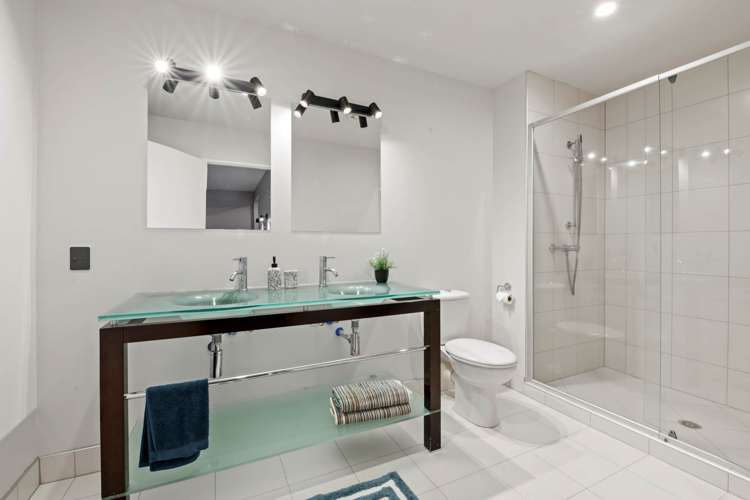 137 Alec Craig Way Gulf Harbour_7