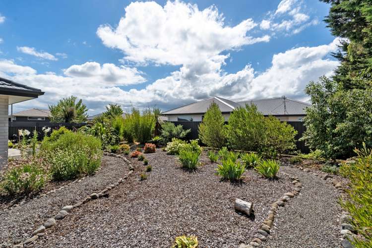 2 Maple Grove Solway_17