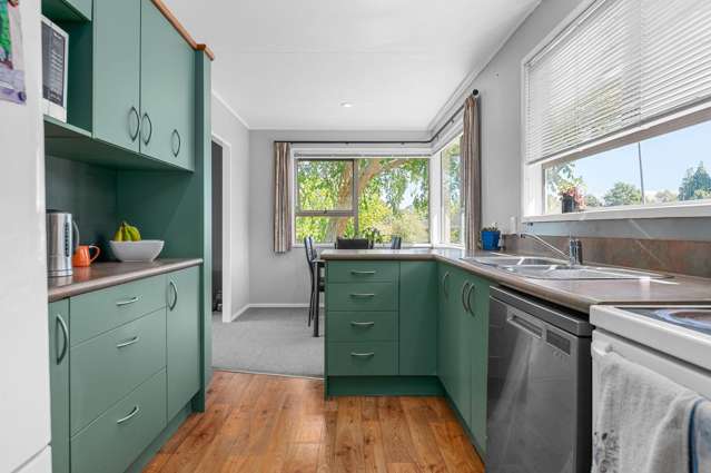 16 Rothesay Place Dinsdale_2