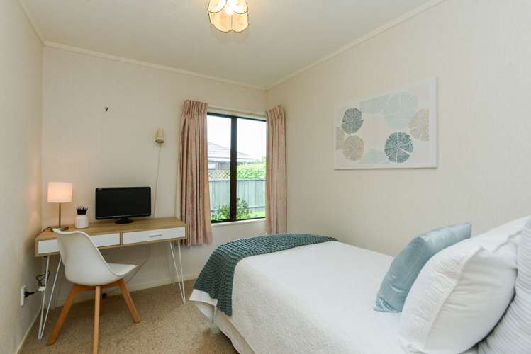 5b Fern Grove Taradale_13