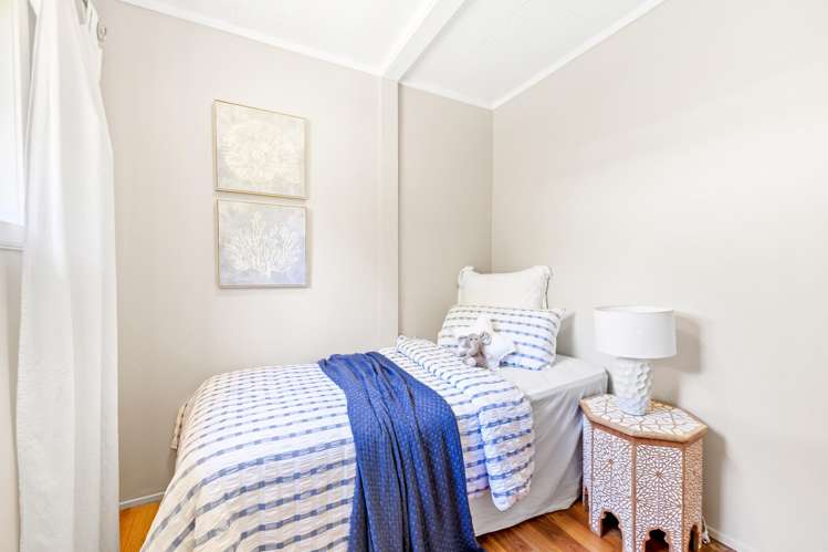 7 Kauri Road Stanmore Bay_10