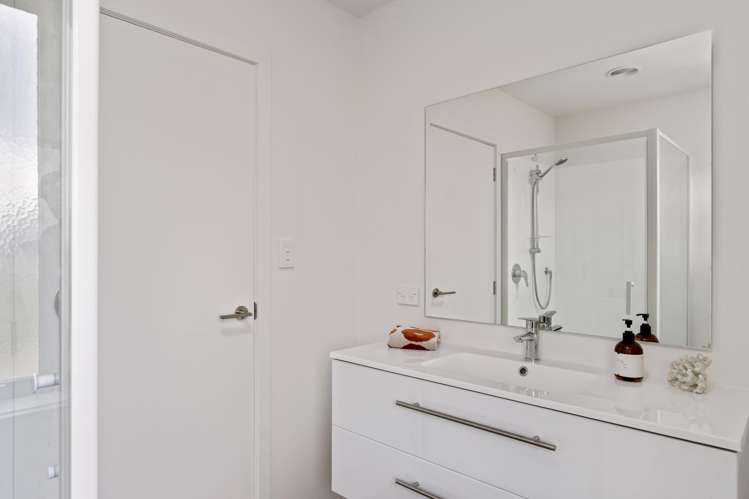 ECT/16 Commerce Place Awapuni_9