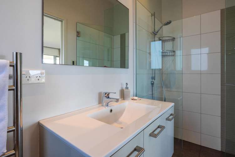 5 Tiri Road Oneroa_17
