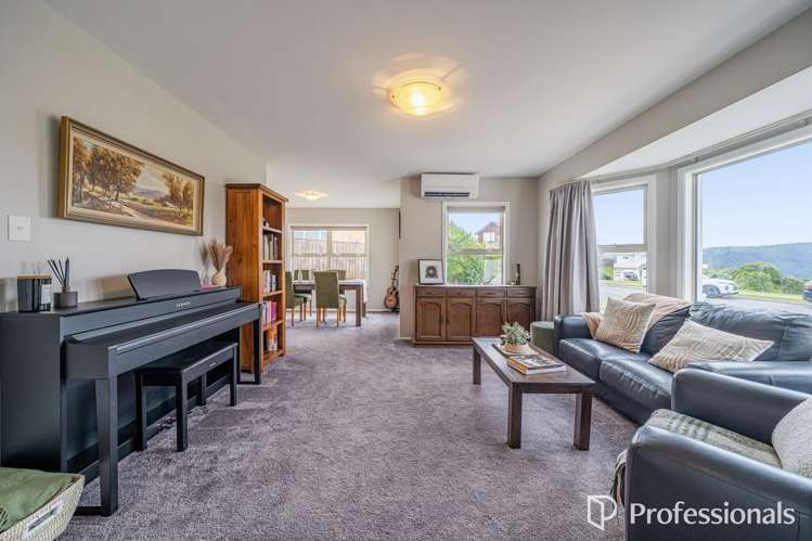 95 Redvers Drive Belmont_10