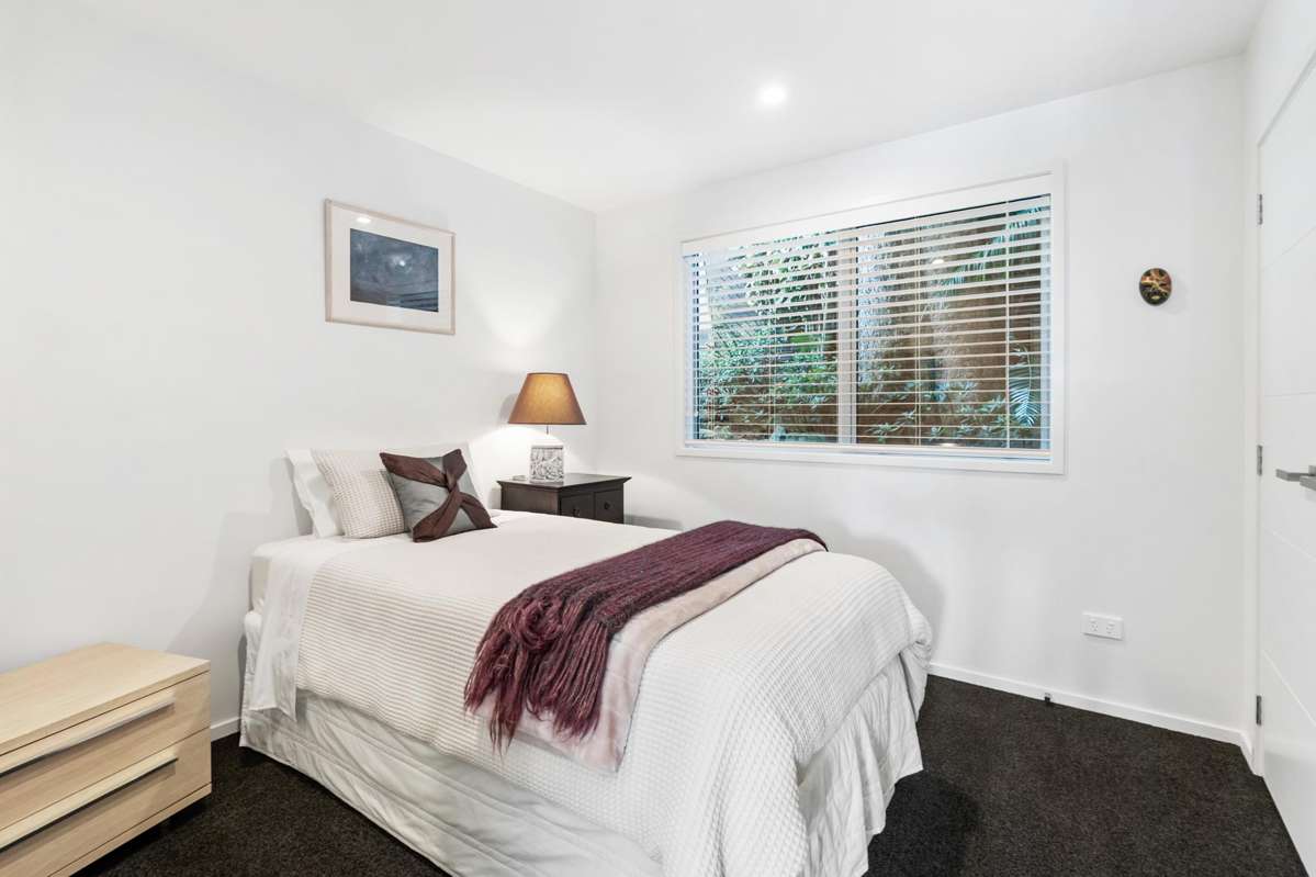12A Hamlet Place_5