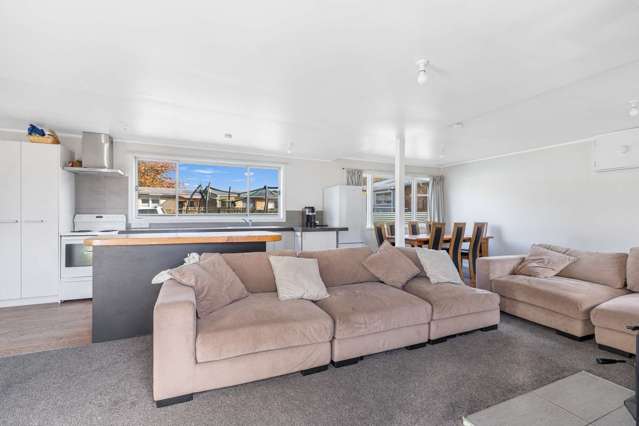 222 Clayton Road Pukehangi_3