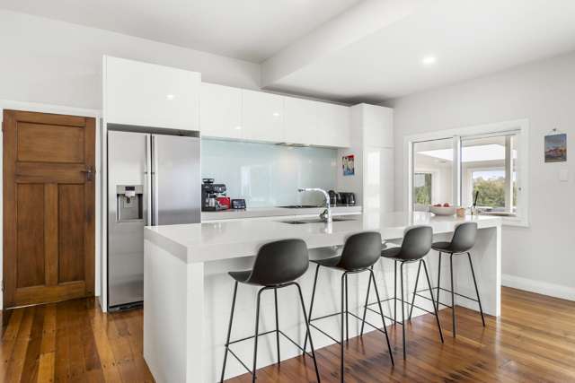 1268 East Coast Road Redvale_3