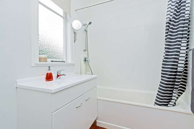 174B Ladies Mile 1660_7