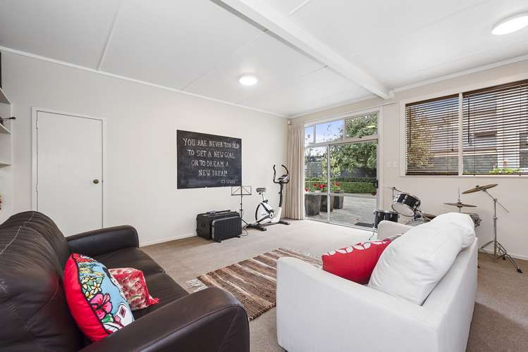 27 Awatere Avenue Beerescourt_11