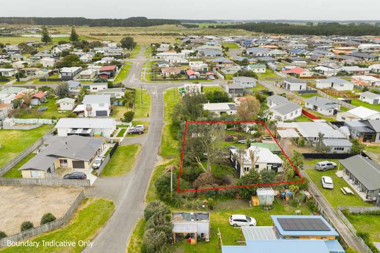 8 Robbie Street Foxton Beach_6
