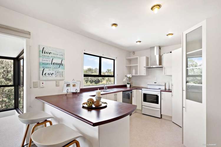 9a Stephen Lysnar Place Hillsborough_7