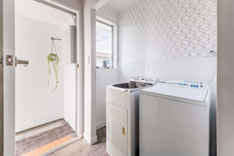 2 Robert McKeen Street Otaki Beach_17