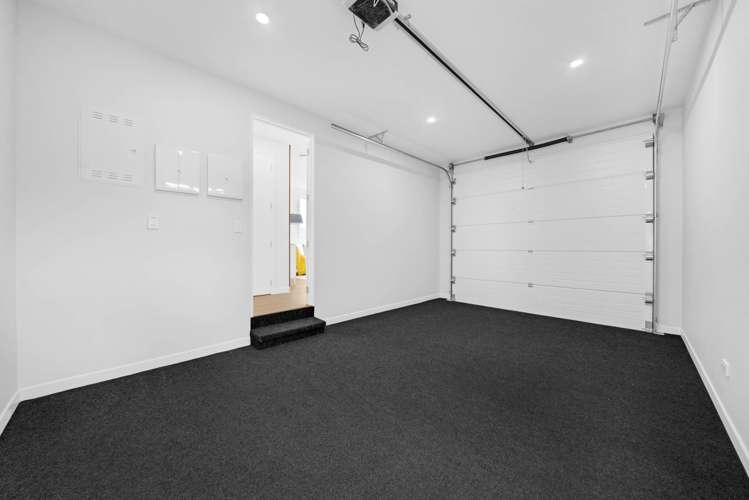 14 Ballyalton Cresent Flat Bush_22