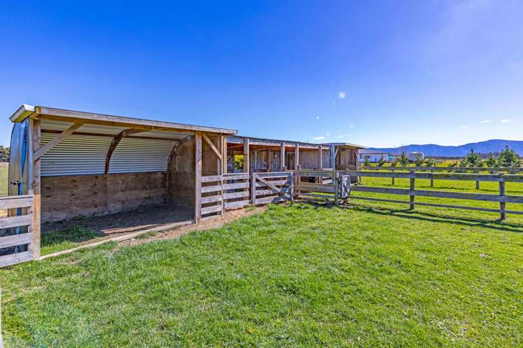 102 Glews Road Cust_54