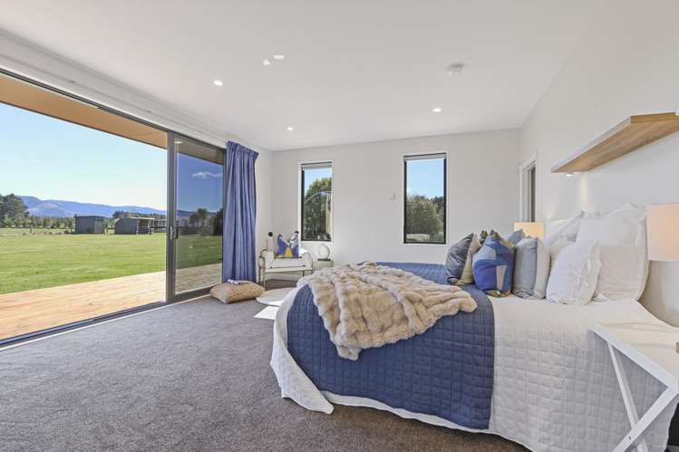 102 Glews Road Cust_20