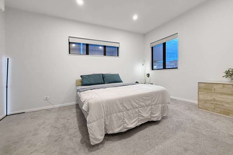 5 Treeline Lane Flat Bush_9