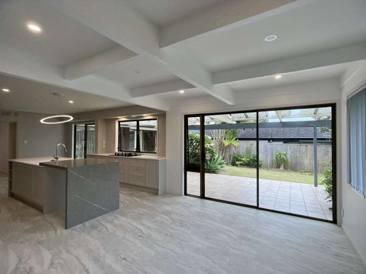 8 Rapallo Place Farm Cove_9