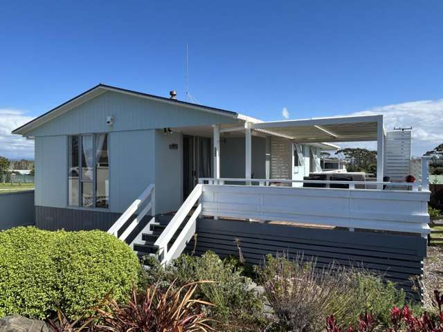 THREE BEDROOMS - PUKEHINA BEACH
