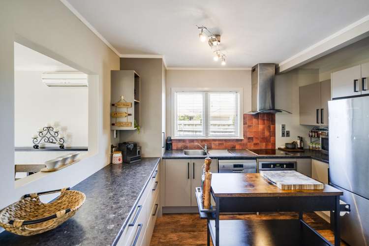 43 Neeve Road Taradale_2