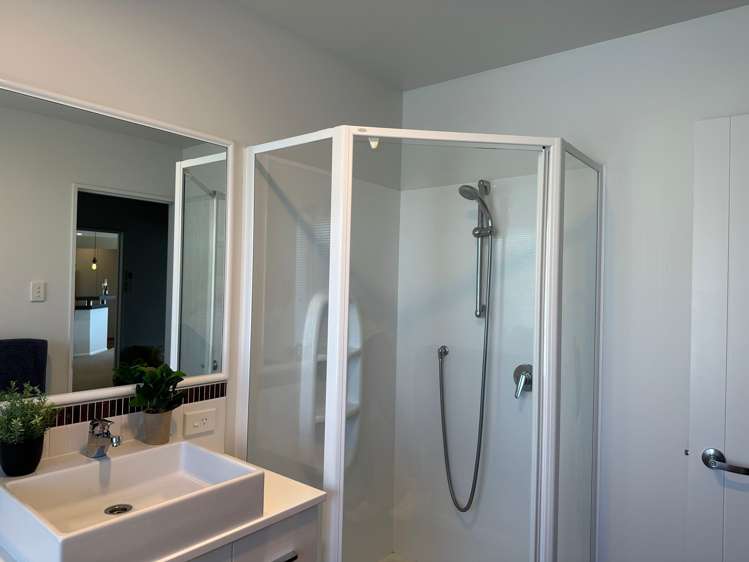 17 Burbank Drive Aidanfield_11