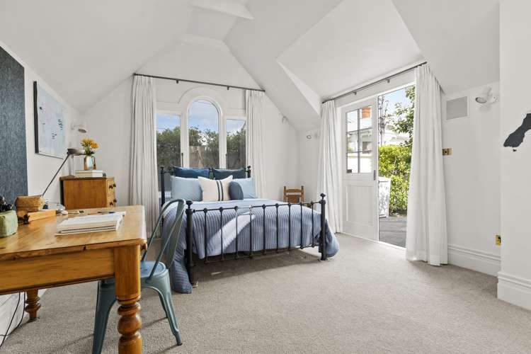 7 King Edward Parade Devonport_14