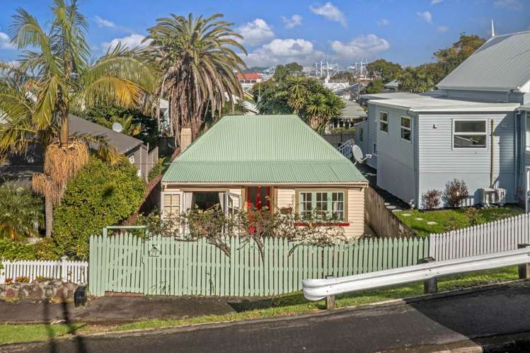 29 Clarence Street Devonport_22