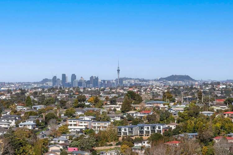 2/21 Target Road Totara Vale_1