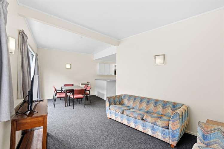 17-19 Pharazyn Street Melling_9