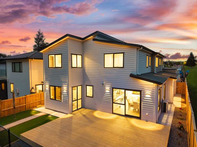 2F Hughs Way Flat Bush_34