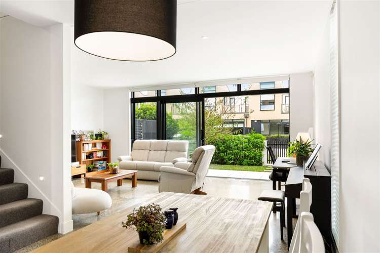 6 Cochrane Road Hobsonville_6