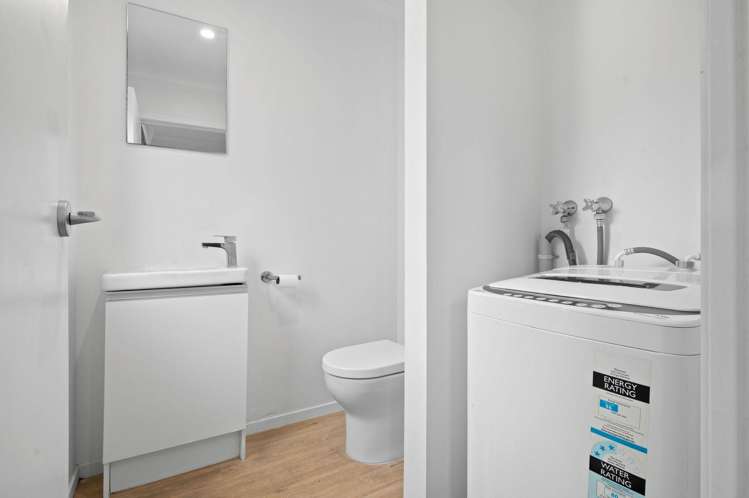 5/1 Vialou Street Hamilton Central_6