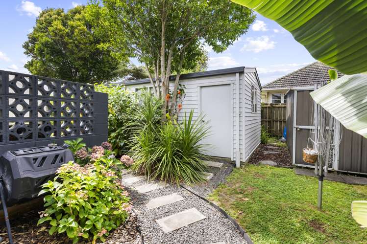 1A Rixon Place Te Atatu Peninsula_17
