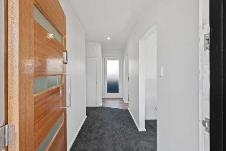6 Ariel Place Aranui_11