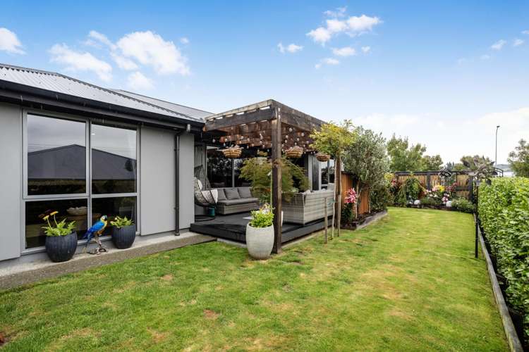 3 Trudi Place Green Island_36