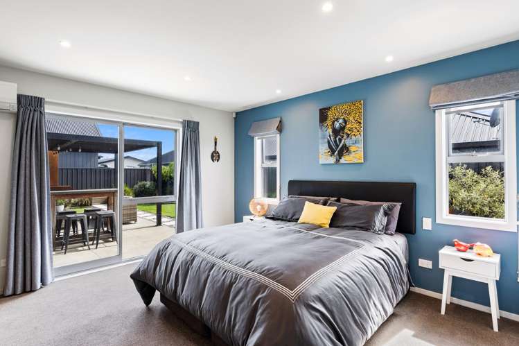 42 Arbuckle Road Frimley_9