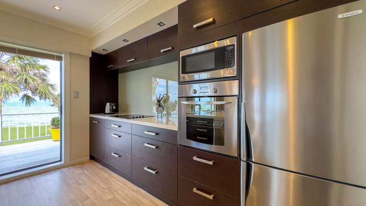 1694 East Coast Road Whakatiwai_6