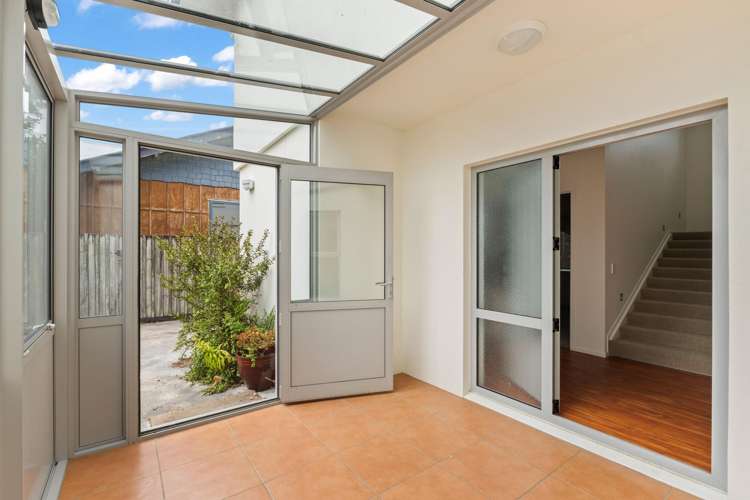 76 Awapuni Road Awapuni_1